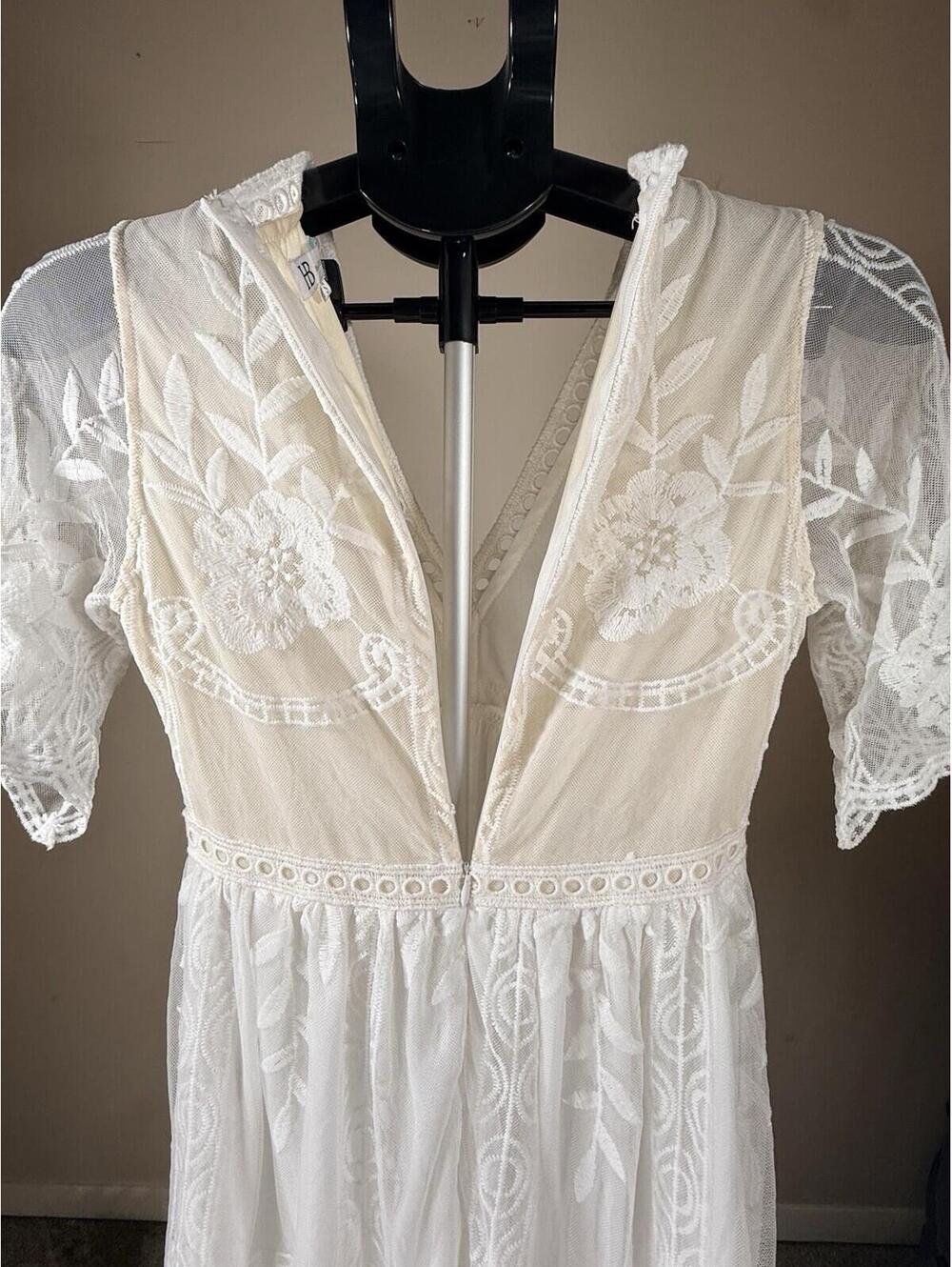 Hazel Blues White Lace Maxi Dress Scalloped Plunge V-Neck Boho Size Small - Picture 7 of 14